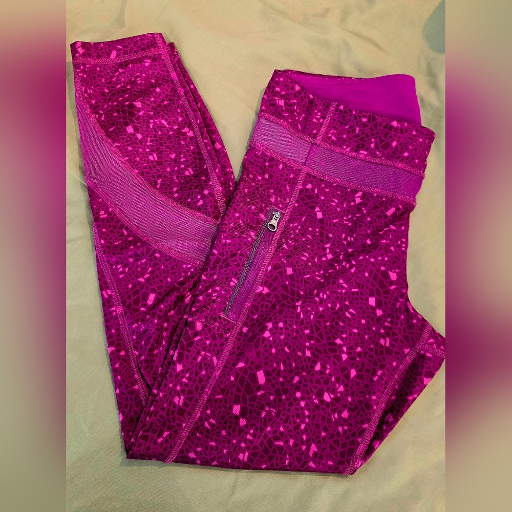 Lululemon Athletica Inspire Tight II- Paradise Geo Regal Plum Multi- EUC